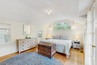 Gingerbread Dream - Oak Bluffs - 2