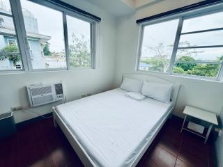 1BR Tagaytay Condo Staycation near Sky Ranch - Tagaytay - 9