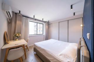 Book and Bed-Jingan Temple - 8