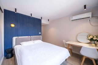 Book and Bed-Jingan Temple - 9