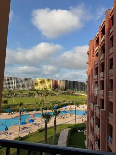 Family Apt, Pool and 2BR with 4 Beds - El-Alamein - 0