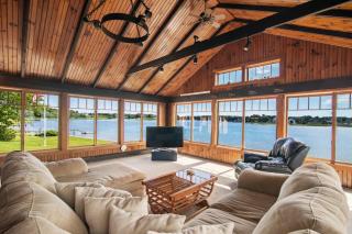 Stunning Waterfront Home w Private Dock - 8