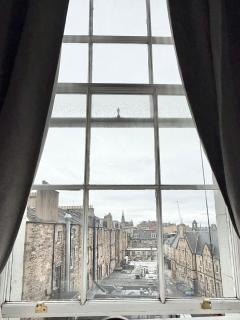 3rd Floor 2 bedrooms flat in Old town of Edinburgh - 6