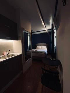 Ermou Suite by Zeussuites - Atene - 5