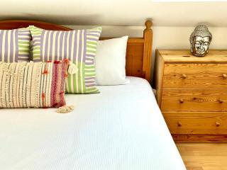 Fantastische Dachgeschosswohnung in Connewitz nahe Karli - Platz für bis zu 5 Personen - tolle Lage und öffentliche Verkehrsmittel - 6