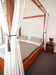 CBD Holiday Home - Mackay - 5
