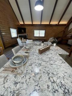 The Barton House - Luxury Mountain Chalet with Hot - Davis - 1