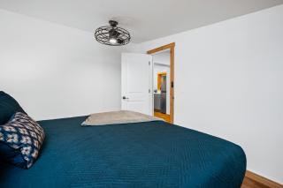 Oak Leaf Cottage on Arbutus Lake - Traverse City - 1
