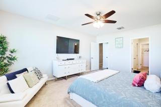 GoldStar Luxury Home - Ruskin - 9
