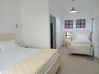 Hotel Relax Dhermi - Dhërmi - 9