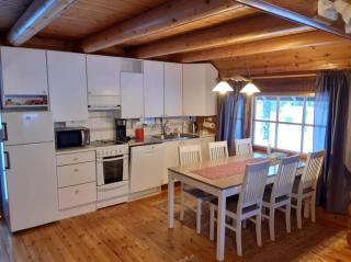 Bungalow villa porealtaalla rauhallisella paikalla - - 2
