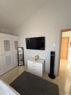 Cheerful two bedroom home close to mall and Hellshire beach - 5