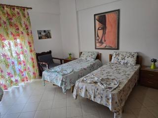 Riviera - Polisi i Vogël - 4