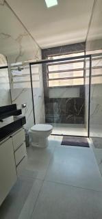 Apto 1º andar Centro 4 quartos com ar condicionado e estacionamento - Montes Claros - 9