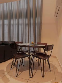 Elite Luxury Suites at Embassy Gardens - 3