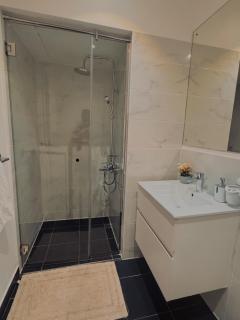 Elite Luxury Suites at Embassy Gardens - Accra - 4