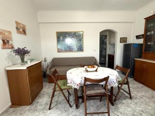 Nota's House - Adamas - 1