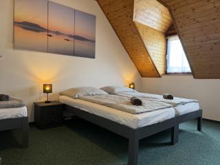 Hajnal Apartman - Keszthely - 0