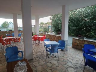 Hotel LULI - Baks-Rrjoll - 4
