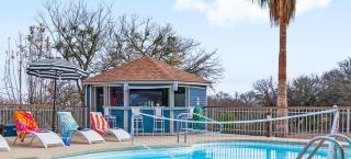 Guesthouse with Hot Tub Pool & Game Room on 5 Scenic Acres - Manor - 9