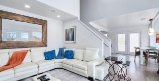 Guesthouse with Hot Tub Pool & Game Room on 5 Scenic Acres - Manor - 3