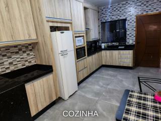 Casa com Piscina - Londrina - 8