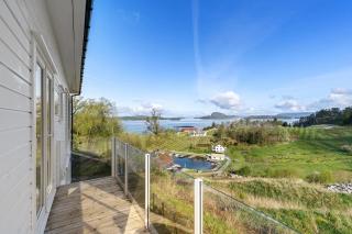 Holiday home on Fister - Hjelmeland - 1