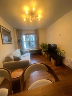 2 bedroom deluxe Galway city centre apartment location location - Galway - 5