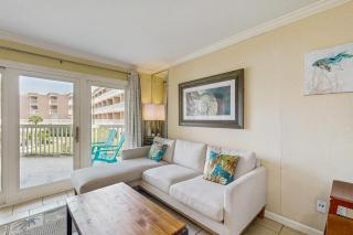 Victorian Condos Barefoot Beach Haven - Galveston - 9