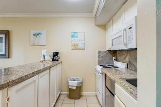 Victorian Condos Barefoot Beach Haven - Galveston - 3
