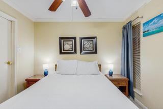 Victorian Condos Barefoot Beach Haven - Galveston - 1