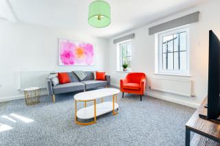 Two-bed Ground Floor Flat in Caerphilly Town Centre - Caerphilly - 5