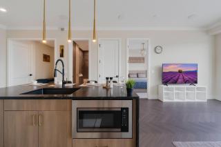 Stylish Comfort Suite 1BR+Den - Calgary - 5