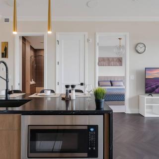 Stylish Comfort Suite 1BR+Den - Calgary - 3
