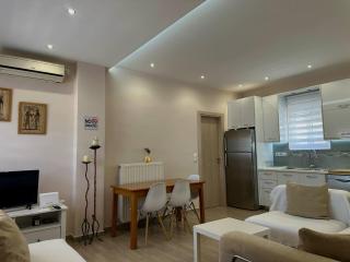 Ledjon apartament - Artemida - 2