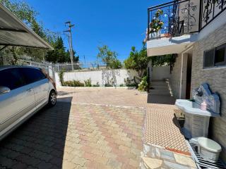 Hillside Haven - Durazzo - 3