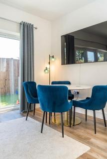 Morden Bungalow - 3 mins to tube - 5