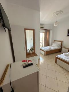 AQUA Hotel - Ksamil - 2