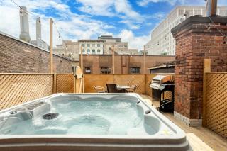 Chic DT MTL Condo with Rooftop, BBQ - Montreal - 6