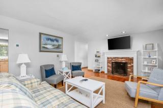 4 Harvest Hollow Harwich Port Cape Cod- - We Shall Sea - 2