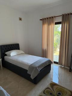 Quiet Room, close to Airport - Kamëz - 9