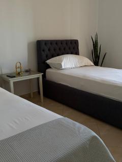 Quiet Room, close to Airport - Kamëz - 8
