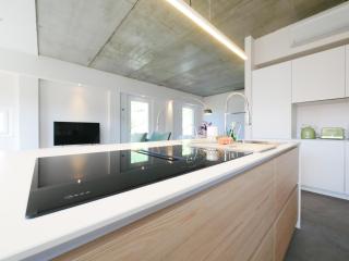 Garden Jacuzzi Lake View - 3