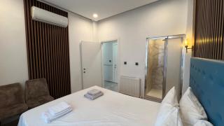 Taksim Square Luxury 4BR Next to Hotels Perfect for Families & Groups - 4