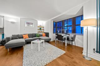 Harbour Suite Luxury Central 3 Bedroom Home By AltoLuxo Short Lets Serviced Accommodation With Free Wifi & Parking - Bristol - 0