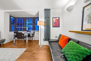 Harbour Suite Luxury Central 3 Bedroom Home By AltoLuxo Short Lets Serviced Accommodation With Free Wifi & Parking - Bristol - 2