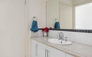 Chiton Rocks Court - Mini Oasis by the Sea - Hayborough - 3