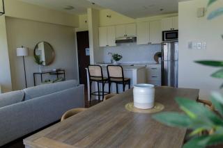 Elegant and Modern 2 BR Home Golf Skyline View - 8