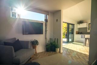 Sunny self contained unit in Shotover - 9