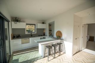 Sunny self contained unit in Shotover - 6